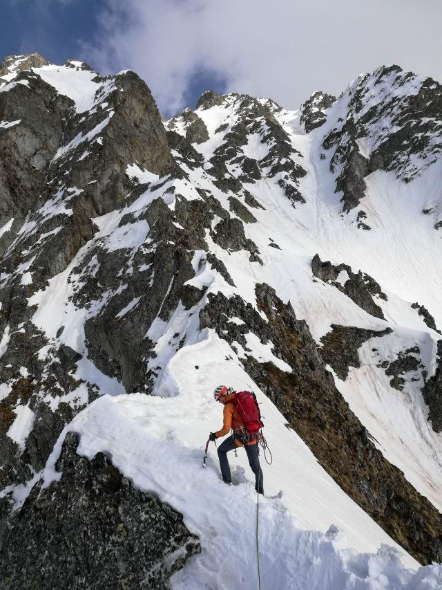 Zelfs in natte sneeuw wordt dit touw niet nat!